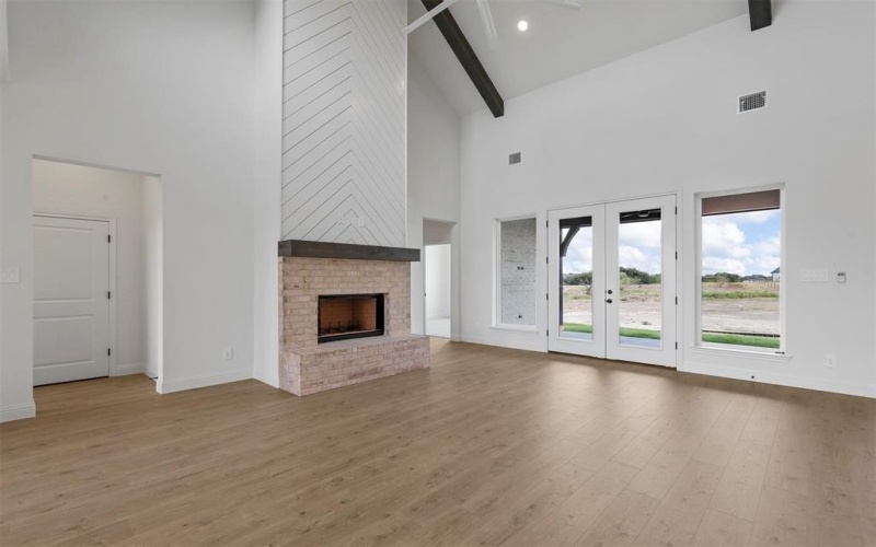 427 Red Bird, Springtown, TX 76082, 4 Habitaciones Habitaciones , ,3 BañosBaños,Residential,En Venta,427 Red Bird,20704107
