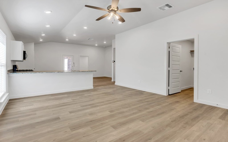 6333 Poppy Dr, Midland, TX 79705, 3 Bedrooms Bedrooms, ,2 BathroomsBathrooms,Residential,For Sale,6333 Poppy Dr,0,50091190