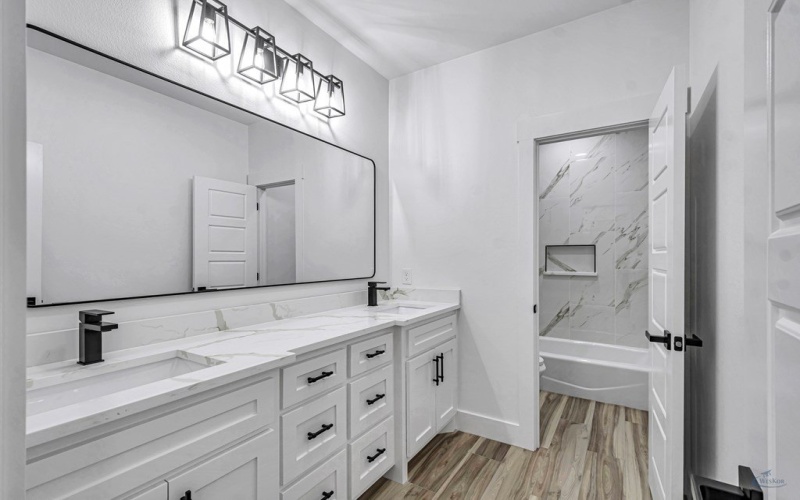 2105 S County Rd 1059, Midland, TX 79706, 4 Bedrooms Bedrooms, ,3 BathroomsBathrooms,Residential,For Sale,2105 S County Rd 1059,0,50091225