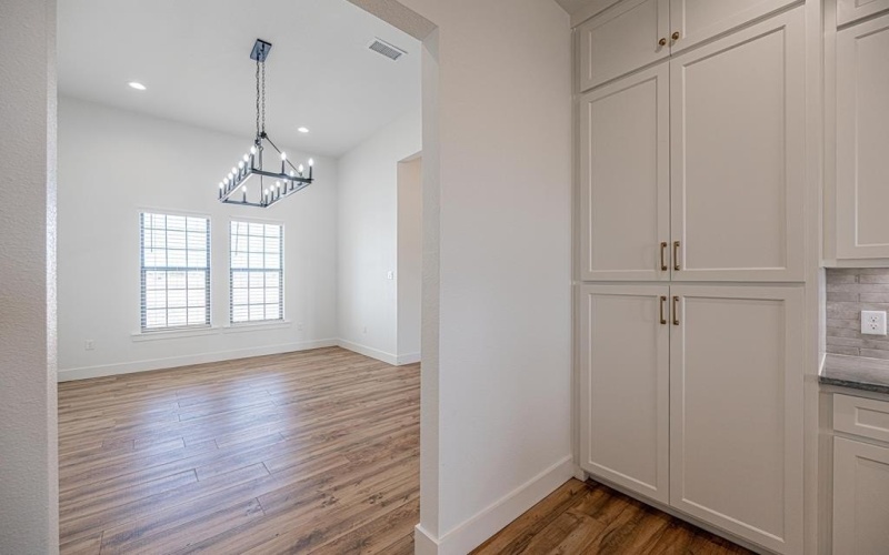 1813 N County Rd 1112, Midland, TX 79706, 4 Bedrooms Bedrooms, ,3 BathroomsBathrooms,Residential,For Sale,1813 N County Rd 1112,0,50091330