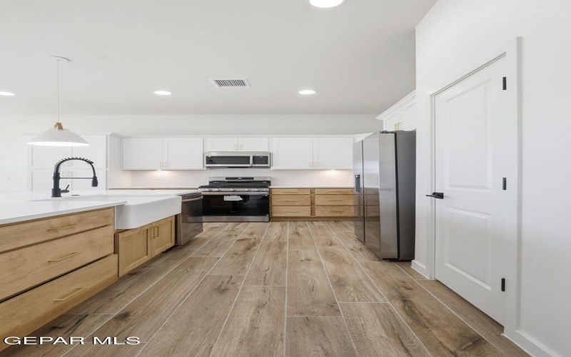 12424 Amesbury Avenue, El Paso, TX 79928, 4 Bedrooms Bedrooms, ,2 BathroomsBathrooms,Residential,For Sale,12424 Amesbury Avenue,0,939553