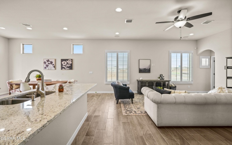 12411 Savvy Love Lane, El Paso, TX 79928, 3 Bedrooms Bedrooms, ,3 BathroomsBathrooms,Residential,For Sale,12411 Savvy Love Lane,0,939555