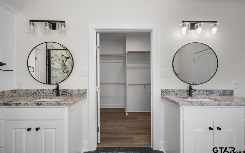 24110 Sun Ridge Road, Lindale, TX 75771, 3 Bedrooms Bedrooms, ,3 BathroomsBathrooms,Residential,For Sale,24110 Sun Ridge Road,0,26003193