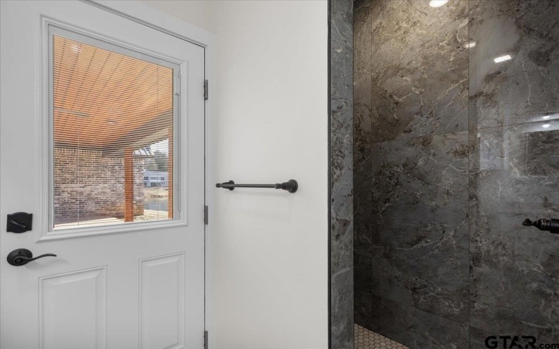 24110 Sun Ridge Road, Lindale, TX 75771, 3 Bedrooms Bedrooms, ,3 BathroomsBathrooms,Residential,For Sale,24110 Sun Ridge Road,0,26003193