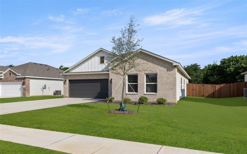 1603 Annabelle Street, Cleburne, TX 76031, 4 Bedrooms Bedrooms, ,2 BathroomsBathrooms,Residential,For Sale,1603 Annabelle Street,20704374