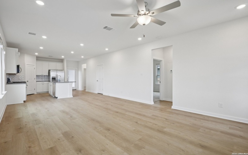 633 Salamander, San Marcos, TX 78666, 3 Habitaciones Habitaciones , ,2 BañosBaños,Residential,En Venta,633 Salamander,0,1946602