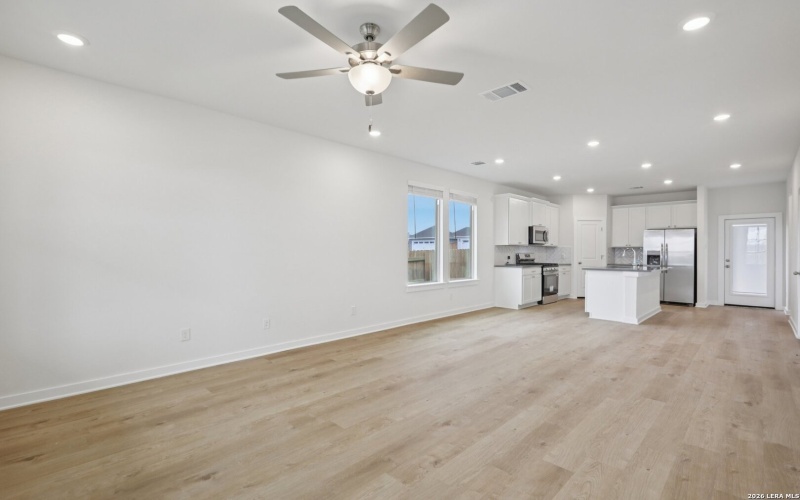 633 Salamander, San Marcos, TX 78666, 3 Habitaciones Habitaciones , ,2 BañosBaños,Residential,En Venta,633 Salamander,0,1946602