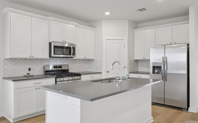 633 Salamander, San Marcos, TX 78666, 3 Habitaciones Habitaciones , ,2 BañosBaños,Residential,En Venta,633 Salamander,0,1946602