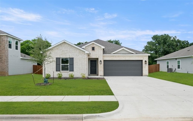 1609 Annabelle Street, Cleburne, TX 76031, 4 Habitaciones Habitaciones , ,2 BañosBaños,Residential,En Venta,1609 Annabelle Street,20704399