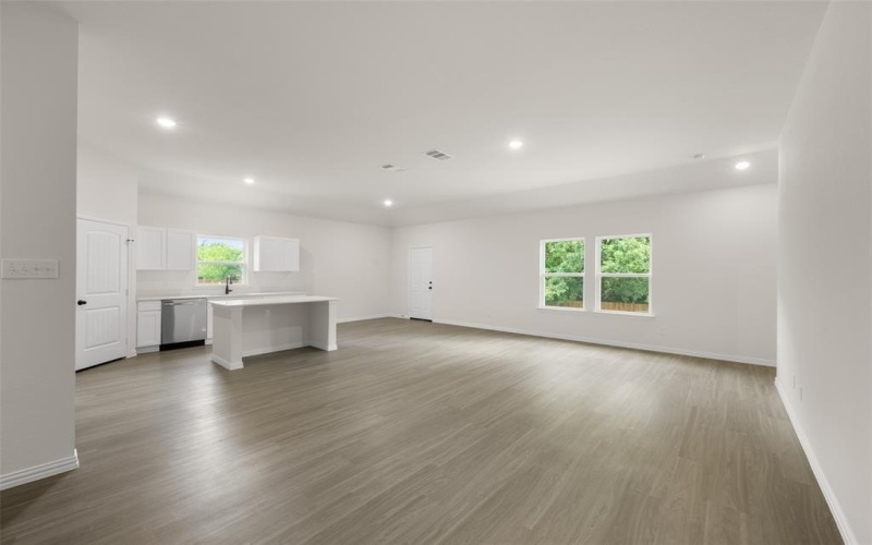 1609 Annabelle Street, Cleburne, TX 76031, 4 Habitaciones Habitaciones , ,2 BañosBaños,Residential,En Venta,1609 Annabelle Street,20704399