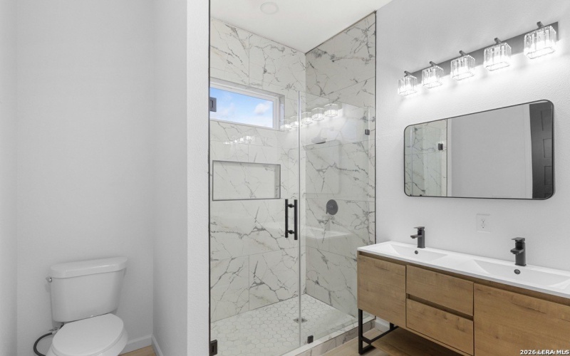 1422 Sherman, San Antonio, TX 78202, 3 Habitaciones Habitaciones , ,2 BañosBaños,Residential,En Venta,1422 Sherman,0,1946713