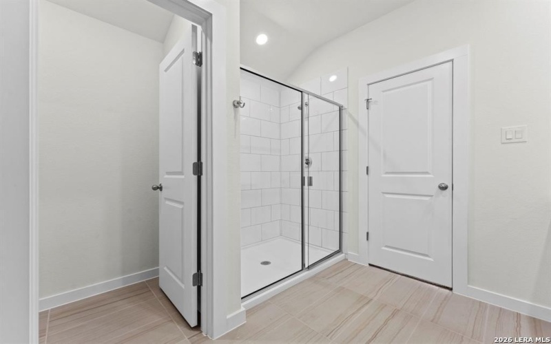 111 Falling Star, San Marcos, TX 78666, 4 Habitaciones Habitaciones , ,3 BañosBaños,Residential,En Venta,111 Falling Star,0,1946761