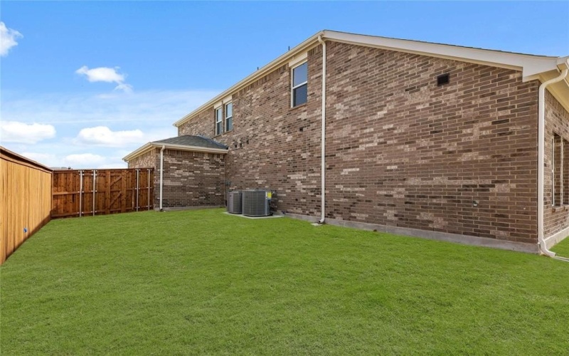 649 Landry Lane, Forney, TX 75126, 4 Habitaciones Habitaciones , ,3 BañosBaños,Residential,En Venta,649 Landry Lane,20704404