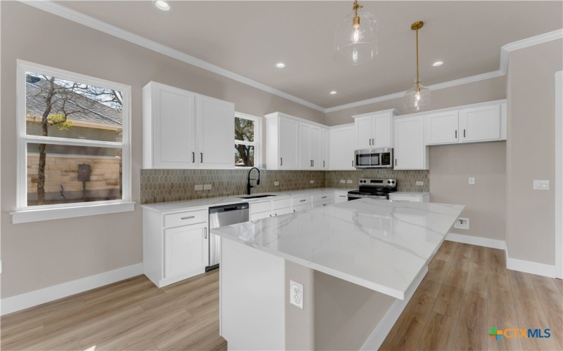 240 Sunday Drive, Burnet, TX 78611, 4 Habitaciones Habitaciones , ,3 BañosBaños,Residential,En Venta,240 Sunday Drive,0,605080