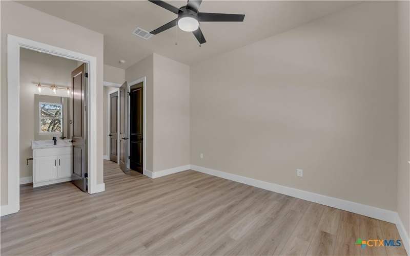 240 Sunday Drive, Burnet, TX 78611, 4 Habitaciones Habitaciones , ,3 BañosBaños,Residential,En Venta,240 Sunday Drive,0,605080