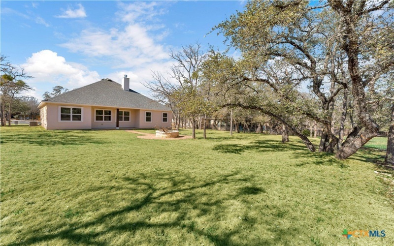 240 Sunday Drive, Burnet, TX 78611, 4 Habitaciones Habitaciones , ,3 BañosBaños,Residential,En Venta,240 Sunday Drive,0,605080