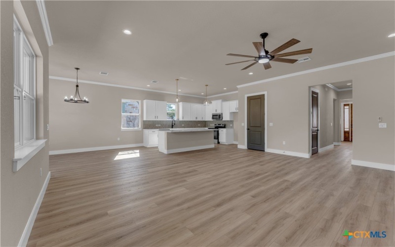 240 Sunday Drive, Burnet, TX 78611, 4 Habitaciones Habitaciones , ,3 BañosBaños,Residential,En Venta,240 Sunday Drive,0,605080