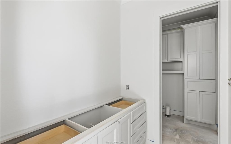 4705 Foxglove Court, College Station, TX 77845, 4 Bedrooms Bedrooms, ,5 BathroomsBathrooms,Residential,For Sale,4705 Foxglove Court,0,26002207