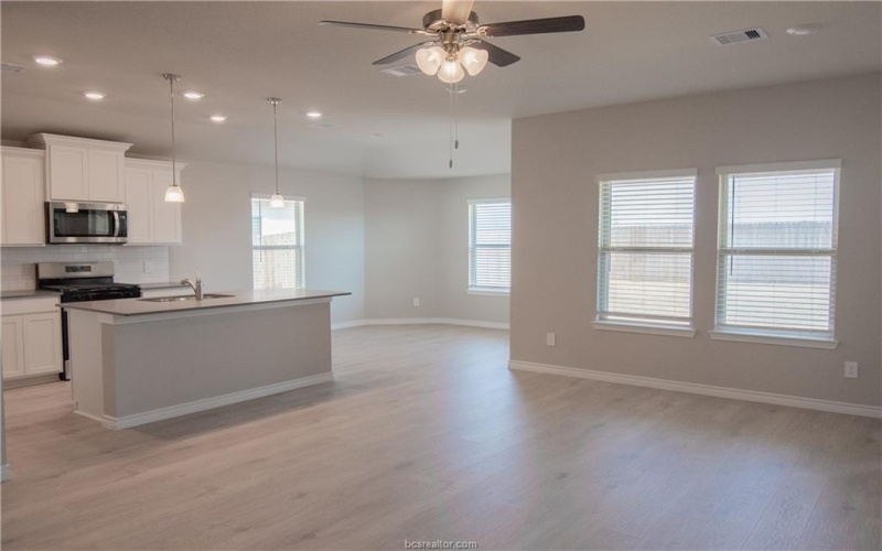 6117 Eldora Dr., College Station, TX 77845, 3 Bedrooms Bedrooms, ,2 BathroomsBathrooms,Residential,For Sale,6117 Eldora Dr.,0,26002747