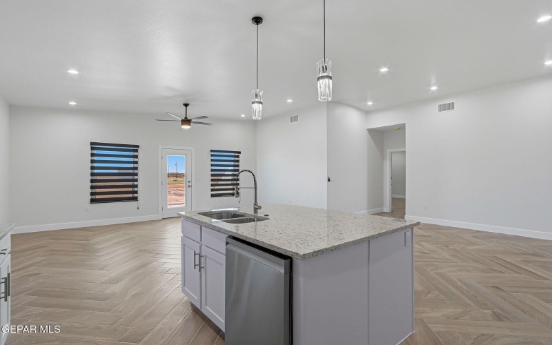 1412 NAMBI DESERT Drive, Chaparral, NM 88081, 3 Habitaciones Habitaciones , ,1 BañoBaños,Residential,En Venta,1412 NAMBI DESERT Drive,0,939584