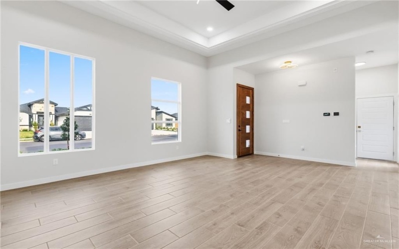 2909 Dhalia Drive, San Juan, TX 78589, 3 Bedrooms Bedrooms, ,3 BathroomsBathrooms,Residential,For Sale,2909 Dhalia Drive,0,497623