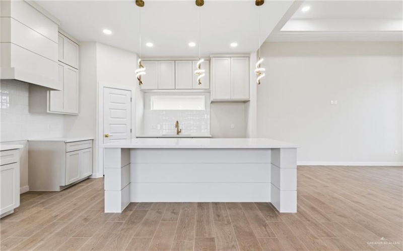 2909 Dhalia Drive, San Juan, TX 78589, 3 Bedrooms Bedrooms, ,3 BathroomsBathrooms,Residential,For Sale,2909 Dhalia Drive,0,497623