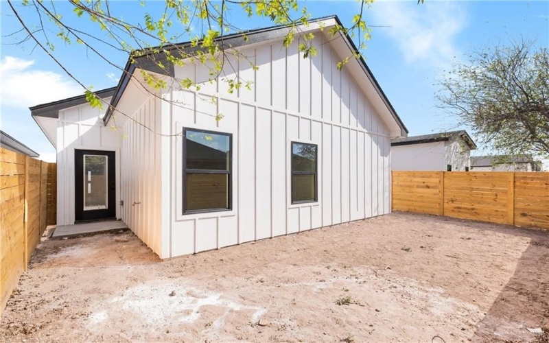 719 W 25th Street, Mission, TX 78572, 3 Bedrooms Bedrooms, ,2 BathroomsBathrooms,Residential,For Sale,719 W 25th Street,0,497638