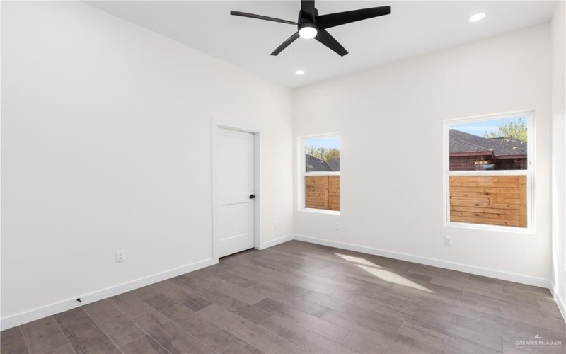 719 W 25th Street, Mission, TX 78572, 3 Bedrooms Bedrooms, ,2 BathroomsBathrooms,Residential,For Sale,719 W 25th Street,0,497638