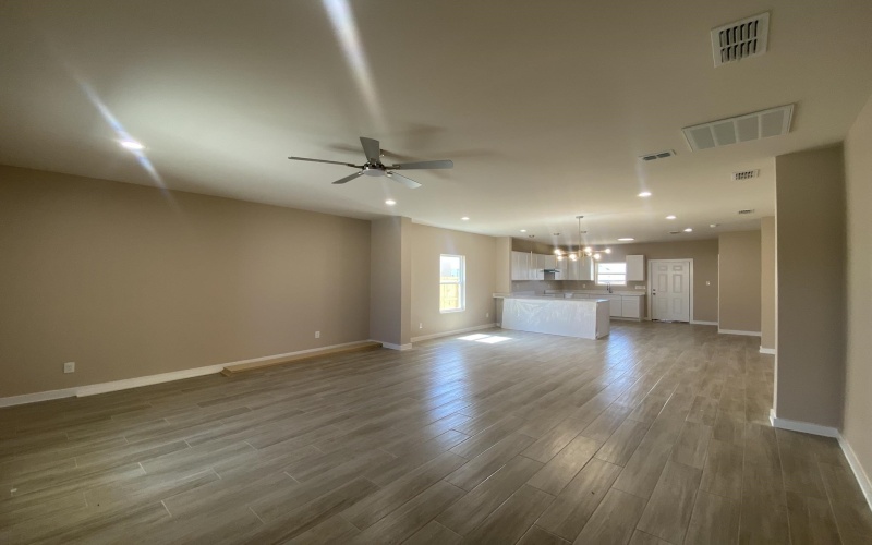 5218 Curuba Dr., LAREDO, TX 78046, 3 Bedrooms Bedrooms, ,2 BathroomsBathrooms,Residential,For Sale,5218 Curuba Dr.,0,20261131