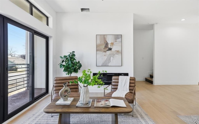 2631 Kirby Street #102, Dallas, TX 75204, 2 Habitaciones Habitaciones , ,2 BañosBaños,Residential,En Venta,2631 Kirby Street,0,21173074