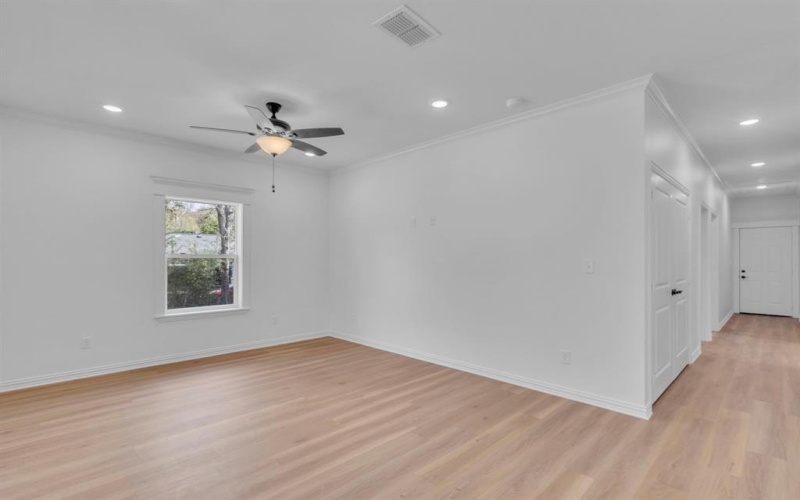 1410 W Connally Street, Tyler, TX 75701, 3 Bedrooms Bedrooms, ,2 BathroomsBathrooms,Residential,For Sale,1410 W Connally Street,0,21177500