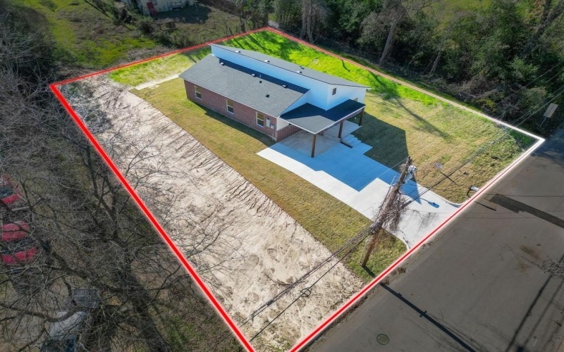 1410 W Connally Street, Tyler, TX 75701, 3 Bedrooms Bedrooms, ,2 BathroomsBathrooms,Residential,For Sale,1410 W Connally Street,0,21177500