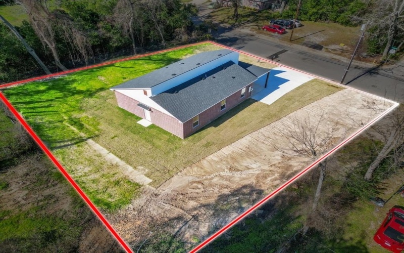 1410 W Connally Street, Tyler, TX 75701, 3 Bedrooms Bedrooms, ,2 BathroomsBathrooms,Residential,For Sale,1410 W Connally Street,0,21177500