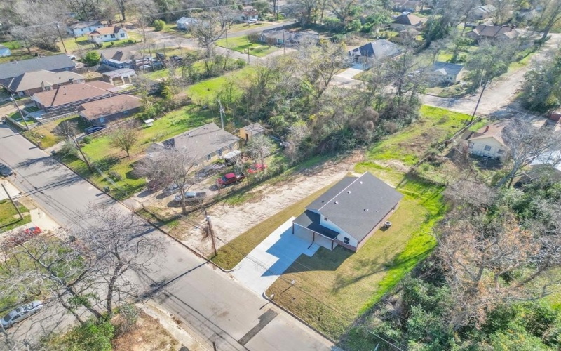 1410 W Connally Street, Tyler, TX 75701, 3 Bedrooms Bedrooms, ,2 BathroomsBathrooms,Residential,For Sale,1410 W Connally Street,0,21177500