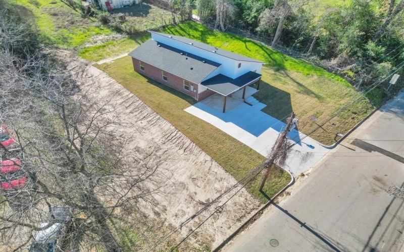 1410 W Connally Street, Tyler, TX 75701, 3 Bedrooms Bedrooms, ,2 BathroomsBathrooms,Residential,For Sale,1410 W Connally Street,0,21177500