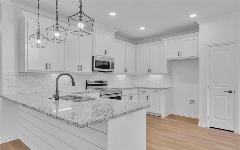 1410 W Connally Street, Tyler, TX 75701, 3 Bedrooms Bedrooms, ,2 BathroomsBathrooms,Residential,For Sale,1410 W Connally Street,0,21177500