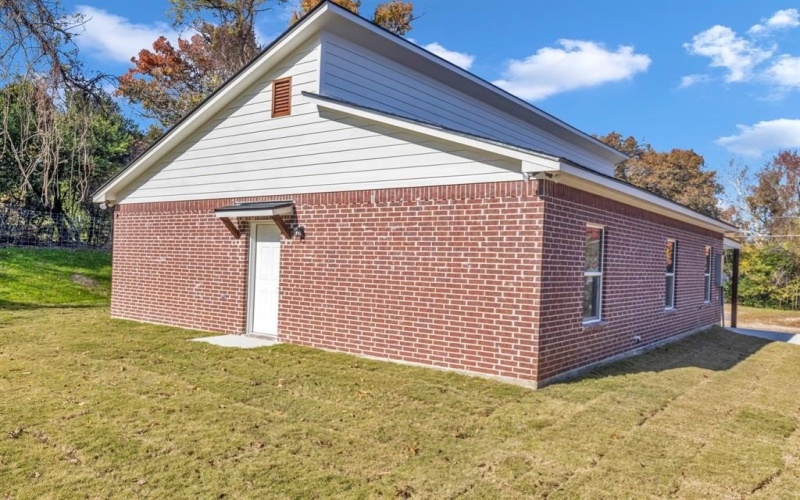 1410 W Connally Street, Tyler, TX 75701, 3 Bedrooms Bedrooms, ,2 BathroomsBathrooms,Residential,For Sale,1410 W Connally Street,0,21177500