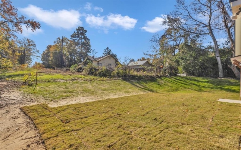 1410 W Connally Street, Tyler, TX 75701, 3 Bedrooms Bedrooms, ,2 BathroomsBathrooms,Residential,For Sale,1410 W Connally Street,0,21177500