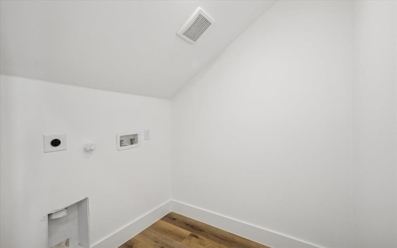 3058 Hardy Street, Fort Worth, TX 76106, 4 Habitaciones Habitaciones , ,2 BañosBaños,Residential,En Venta,3058 Hardy Street,0,21189518