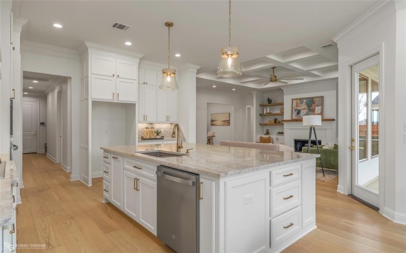 509 Cocodrie Drive, Bossier City, LA 71112, 4 Habitaciones Habitaciones , ,3 BañosBaños,Residential,En Venta,509 Cocodrie Drive,0,21191070