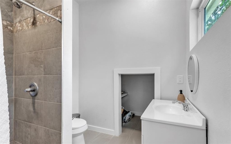 1804 Tammy Street, Hawk Cove, TX 75474, 3 Bedrooms Bedrooms, ,2 BathroomsBathrooms,Residential,For Sale,1804 Tammy Street,0,21193539