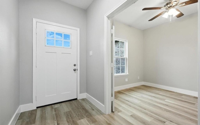 106 Center Drive, East Tawakoni, TX 75472, 4 Habitaciones Habitaciones , ,2 BañosBaños,Residential,En Venta,106 Center Drive,0,21193889