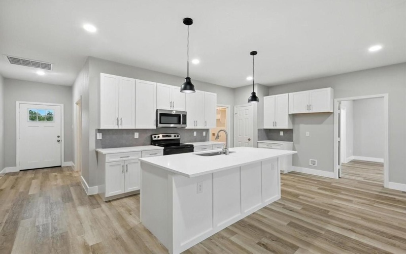 106 Center Drive, East Tawakoni, TX 75472, 4 Habitaciones Habitaciones , ,2 BañosBaños,Residential,En Venta,106 Center Drive,0,21193889