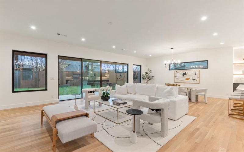 4307 Camden Avenue, Dallas, TX 75206, 5 Habitaciones Habitaciones , ,6 BañosBaños,Residential,En Venta,4307 Camden Avenue,0,21194654