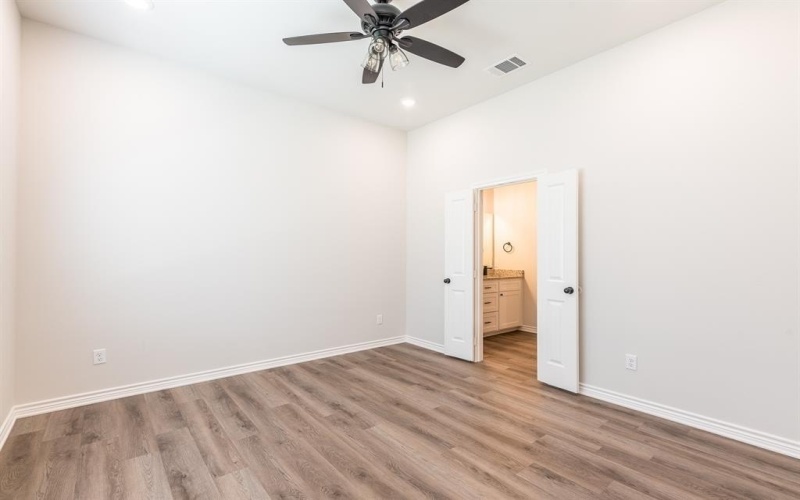 14151 County Road 192, Tyler, TX 75703, 20 Habitaciones Habitaciones , ,15 BañosBaños,Residential Multi Family,En Venta,14151 County Road 192,0,21200719