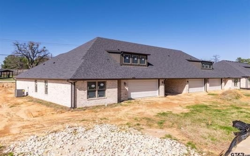 14151 County Road 192, Tyler, TX 75703, 20 Habitaciones Habitaciones , ,15 BañosBaños,Residential Multi Family,En Venta,14151 County Road 192,0,21200719