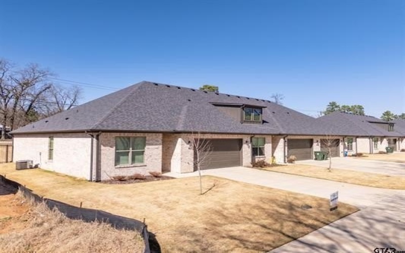 14151 County Road 192, Tyler, TX 75703, 20 Habitaciones Habitaciones , ,15 BañosBaños,Residential Multi Family,En Venta,14151 County Road 192,0,21200719