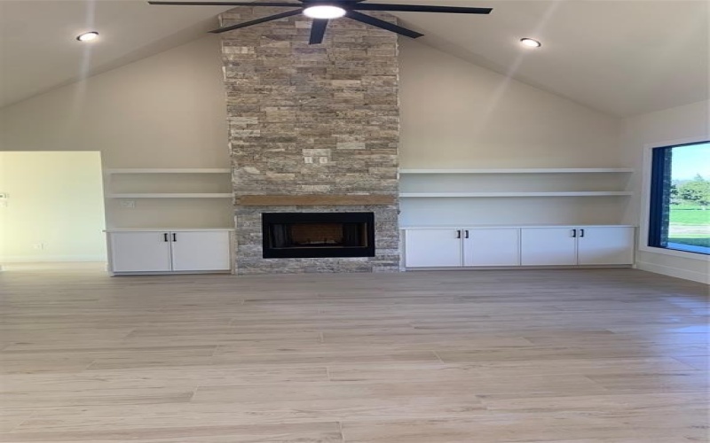 325 Soto Drive, Celeste, TX 75423, 4 Bedrooms Bedrooms, ,3 BathroomsBathrooms,Residential,For Sale,325 Soto Drive,0,21200776