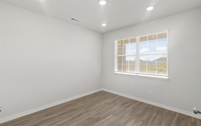 1128 Runway Road, Fort Worth, TX 76131, 4 Habitaciones Habitaciones , ,3 BañosBaños,Residential,En Venta,1128 Runway Road,0,21200786