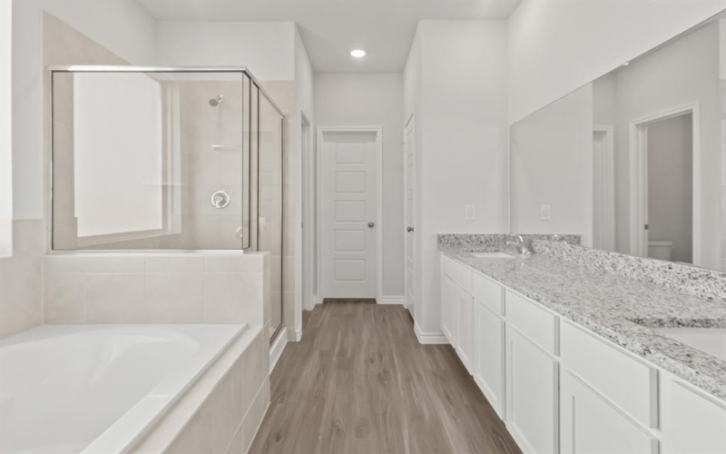 1128 Runway Road, Fort Worth, TX 76131, 4 Habitaciones Habitaciones , ,3 BañosBaños,Residential,En Venta,1128 Runway Road,0,21200786